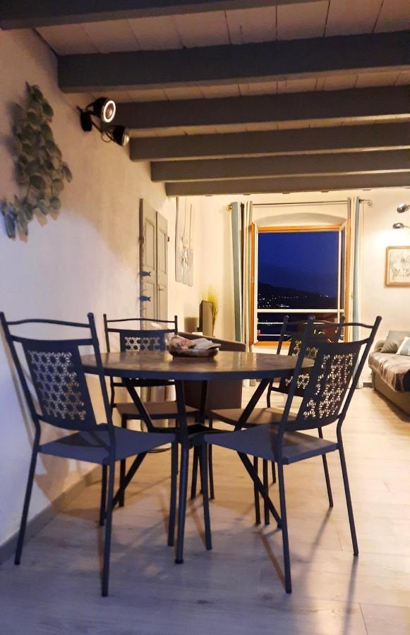Menton, Centre Historique, Vue Mer Exterior foto